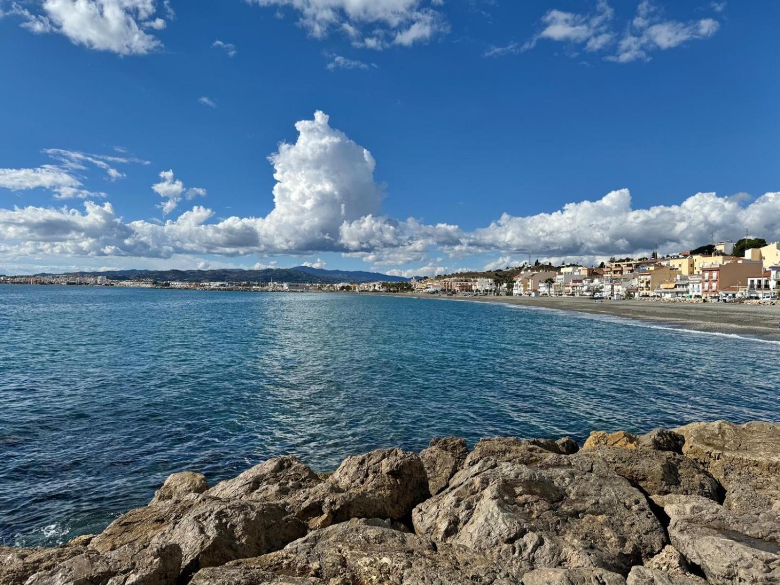 Vila Brisas Del Mar Caleta De Velez Exteriér fotografie